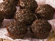 Рецепта Лесни и бързи домашни шоколадови бонбони с четири съставки